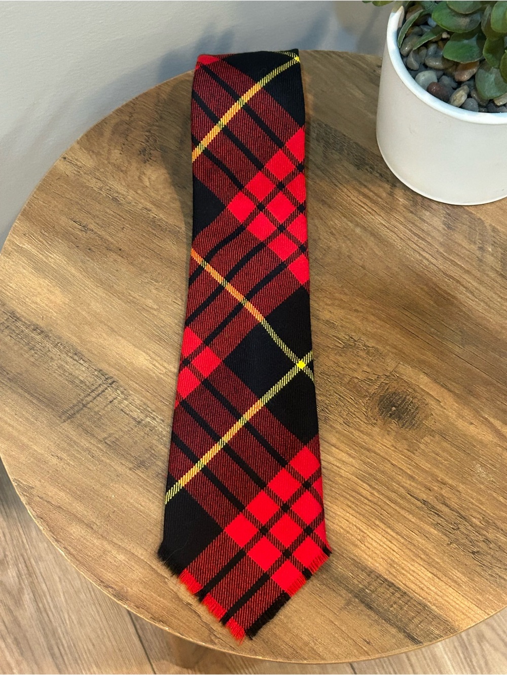Vintage Mac Queen Tartan Tie Gaelic College Cape Breton Nova Scotia